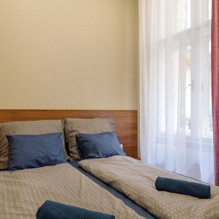 Central City Apt In The Jewish Quarter With Free Parking Будапеща Екстериор снимка