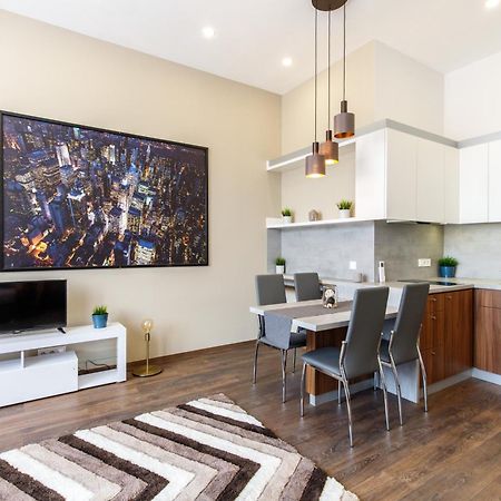 Central City Apt In The Jewish Quarter With Free Parking Будапеща Екстериор снимка